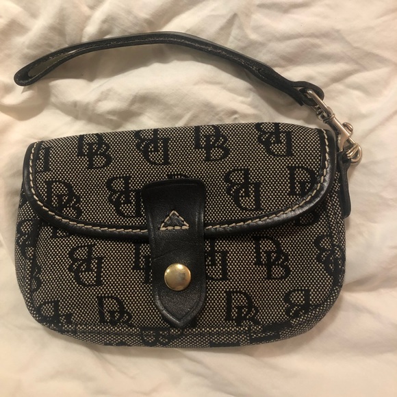 Dooney & Bourke Handbags - EUC Dooney and Bourke monogram wristlet